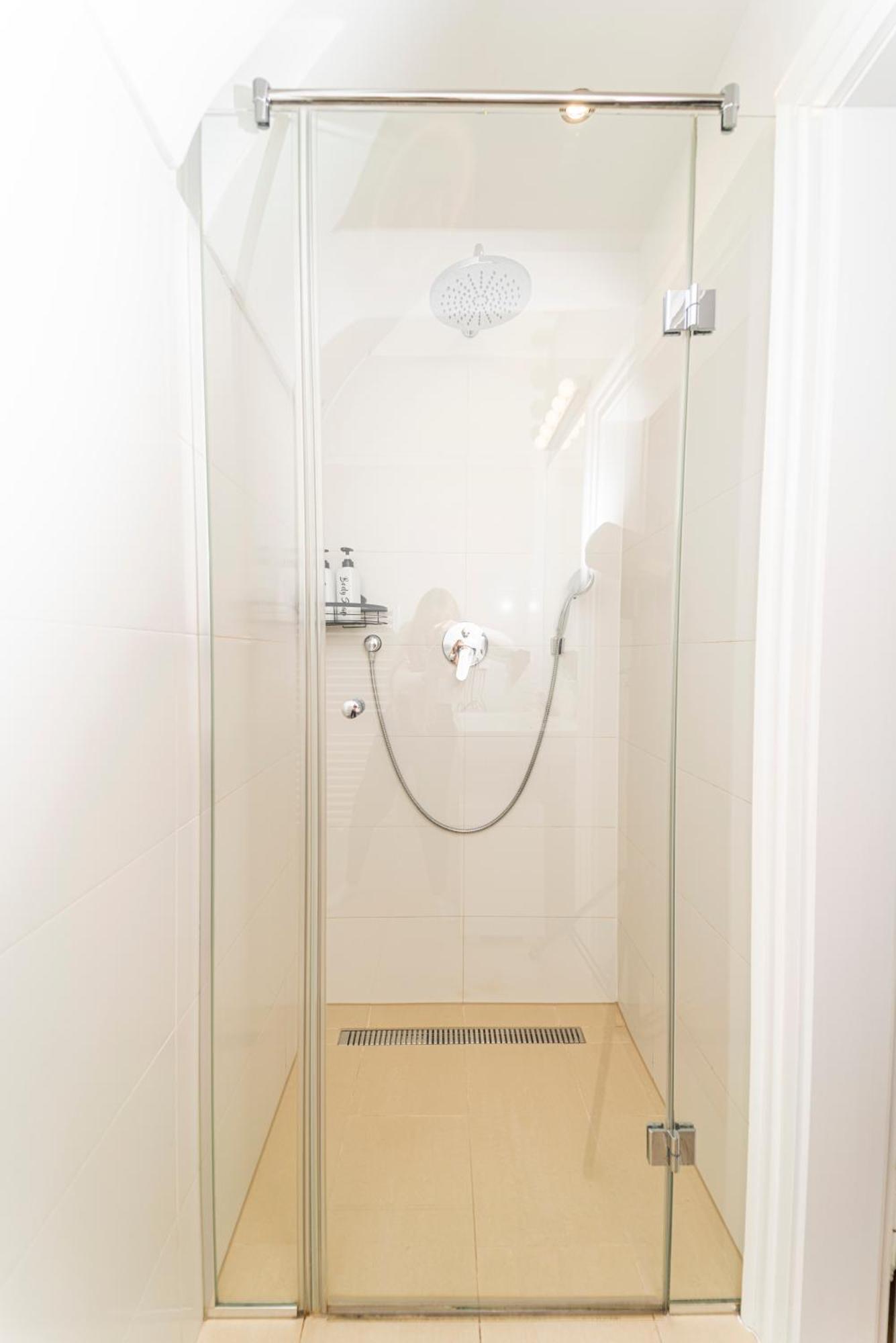 Central Stephansdom Apartment I Netflix I Self Check In Vienna Exterior photo